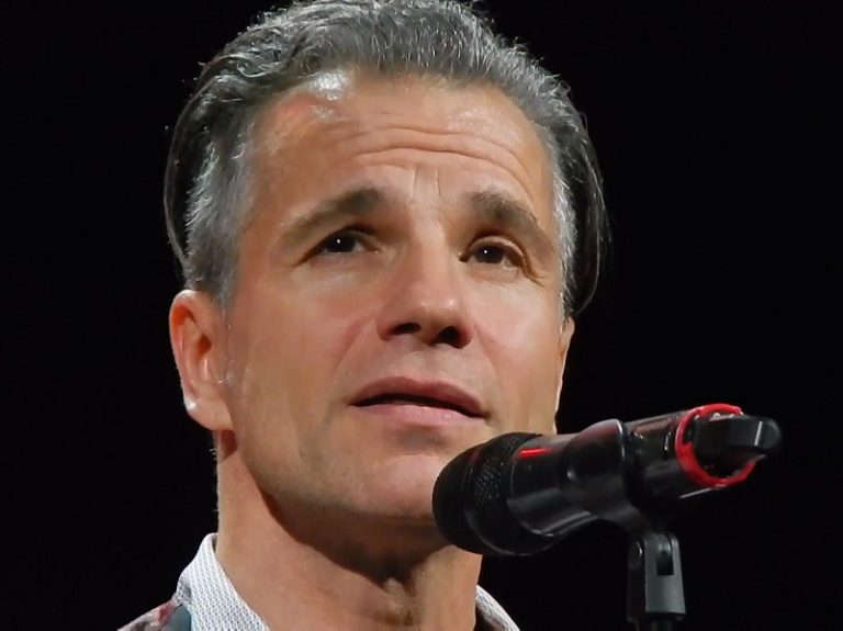 Bruno Pelletier booking agent BnMusic