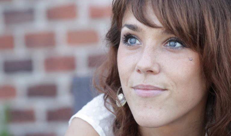 ZAZ booking agent BnMusic