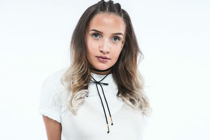 Fanny Andersen official website of booking agent