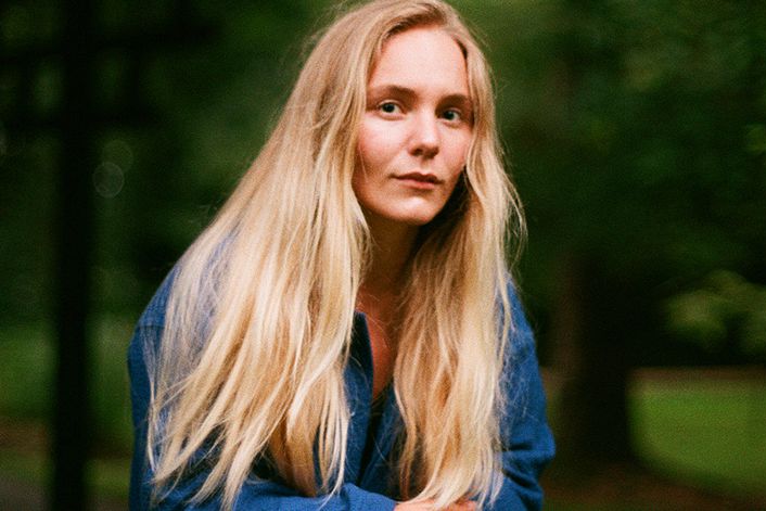 Laura Misch booking agent BnMusic