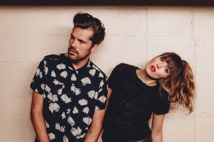 Oh Wonder official website of booking agent