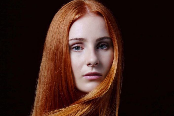 Vera Blue official website of booking agent