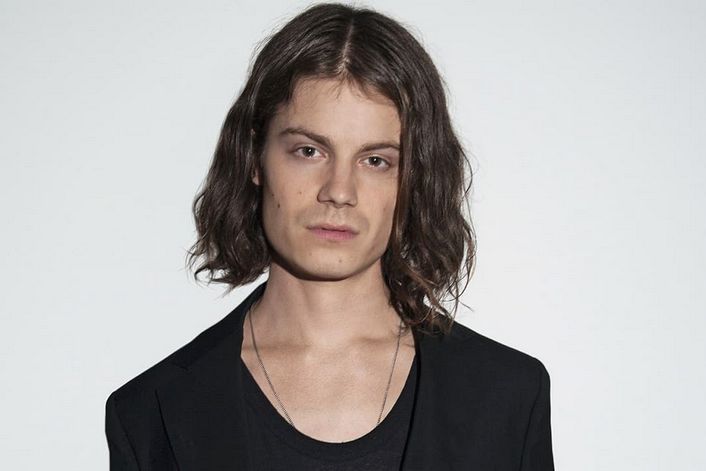 BØRNS official website of booking agent