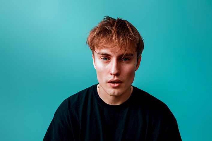 Sam Fender official website of booking agent